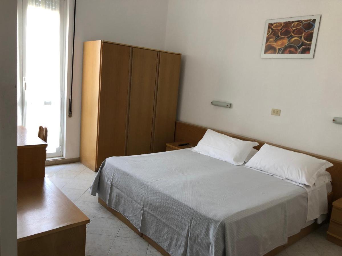 Hotel Valdinievole Lido di Camaiore Kültér fotó