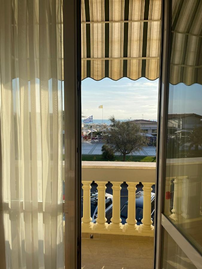 Hotel Valdinievole Lido di Camaiore Kültér fotó