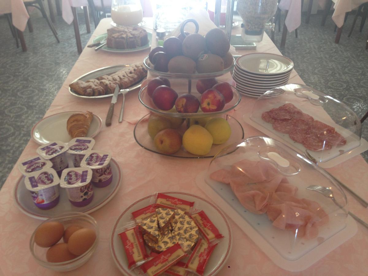 Hotel Valdinievole Lido di Camaiore Kültér fotó