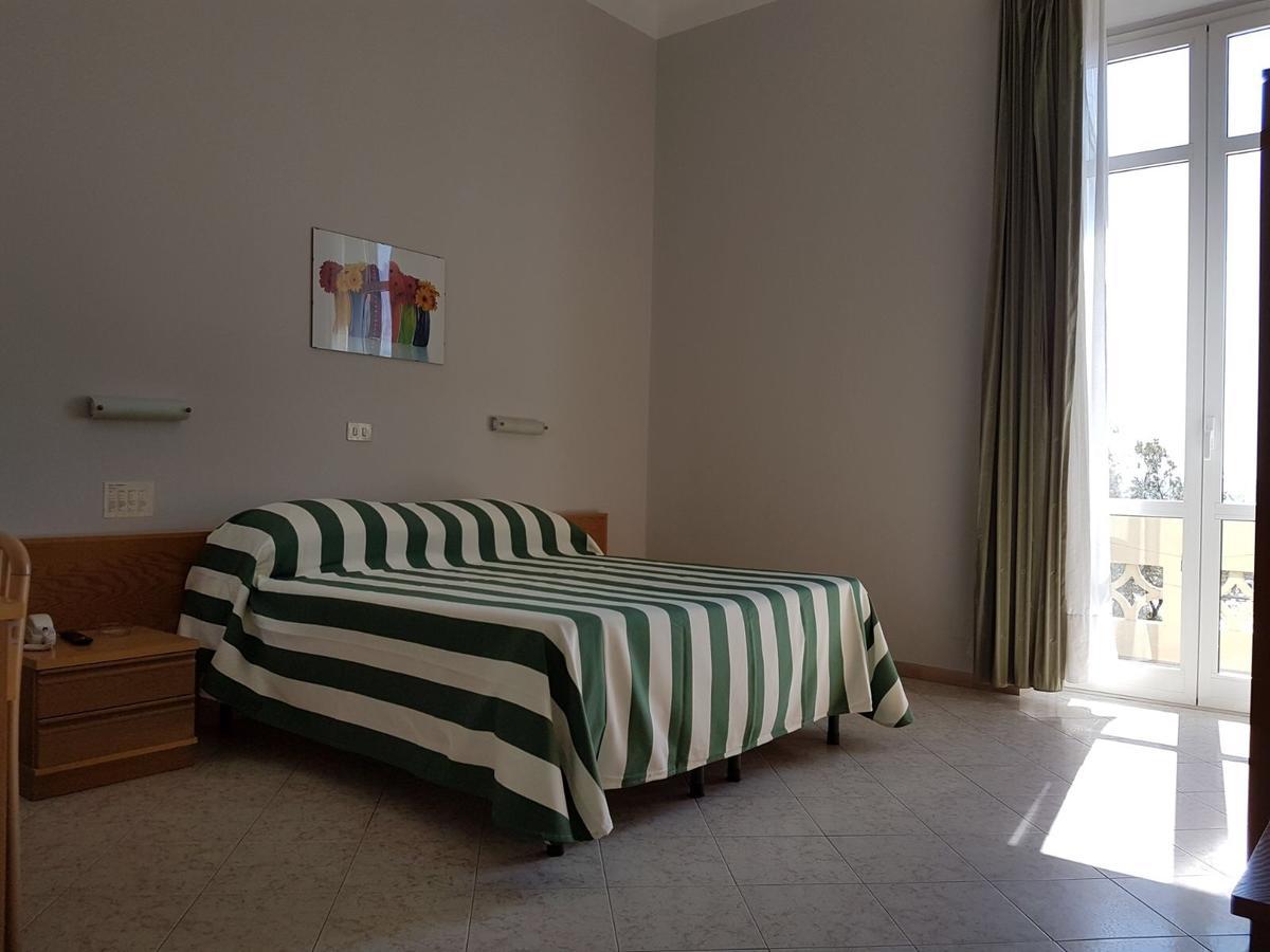 Hotel Valdinievole Lido di Camaiore Kültér fotó